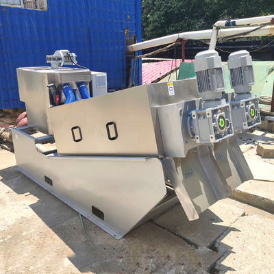 Máy tách chất lỏng rắn SS304 Máy khử nước bùn xoắn ốc Loại trục vít tự động