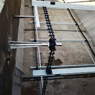 Máy cạo bùn chuỗi không kim loại trong bể lắng bùn