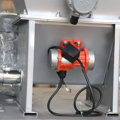 Hệ thống định lượng hoàn toàn tự động bằng thép không gỉ 5t / H Axit cloric Phèn kiềm PAM