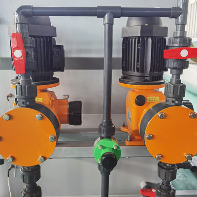 Thiết bị định lượng bột khô ba ngăn PAM/PAC tích hợp 4000L/H