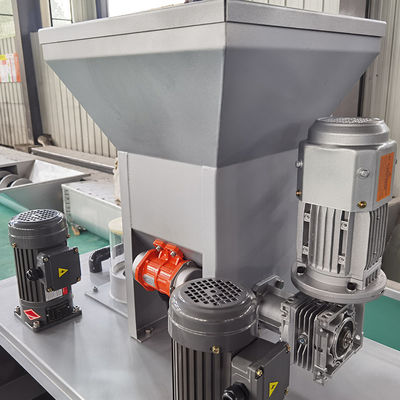 Thiết bị định lượng bột khô ba ngăn PAM/PAC tích hợp 4000L/H