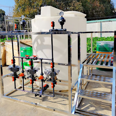 CE ISO 250L ~ 10000L Máy định lượng hoàn toàn tự động Hệ thống định lượng chất keo tụ PAC/PAM