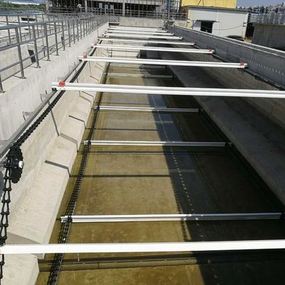 Máy nạo bùn cầu đi lại 4,5m Vật liệu nạo tấm chuỗi không kim loại