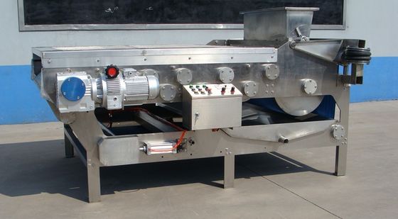 Xử lý nước thải Hệ thống máy ép trục vít Loại trục Máy ép dây đai Hệ thống khử nước 6,5m3 / H