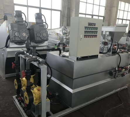 2000L / H PAM Hệ thống định lượng tự động Chloride Flocculant Acid Base Thiết bị định lượng