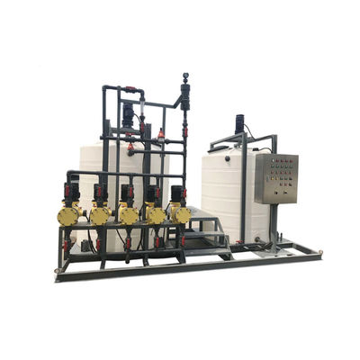 Tiết kiệm năng lượng Hệ thống định lượng chất keo tụ 2000L / H PE cho chất ổn định nước làm mát tuần hoàn