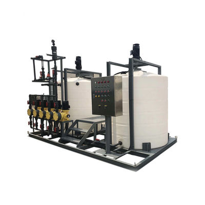 Tiết kiệm năng lượng Hệ thống định lượng chất keo tụ 2000L / H PE cho chất ổn định nước làm mát tuần hoàn