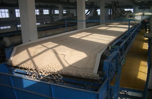 Băng tải trục vít di động 800mm 50m3 / h để hút bùn