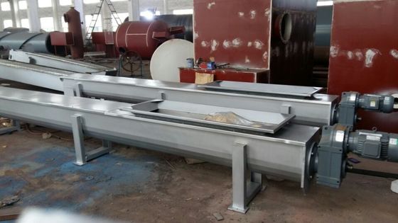 Băng tải trục vít bằng thép cacbon, Băng tải trục vít xả 300mm