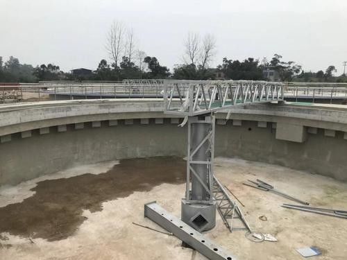 Thiết bị hút cát kiểu Bridge, Máy hút cát 4m