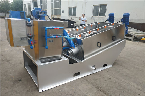 Thiết bị khử nước bùn trục vít xếp chồng lên nhau Hai động cơ 200mm